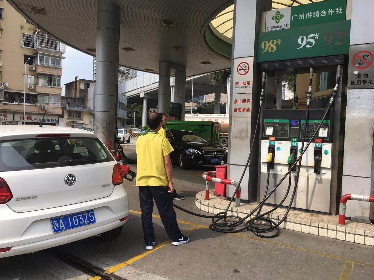 左顾右盼 第7页