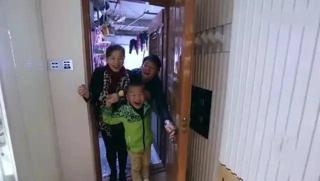少妇厨房愉情理伦片BD在线观看:03-22-27-34-38-40A：06,探索网络世界的边缘地带，关于少妇厨房的情理伦片与在线观看现象