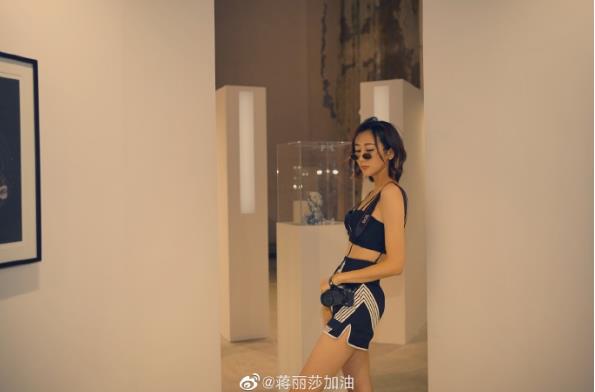 亚洲大尺度无码无码专线一区:10-12-33-34-42-46V：21,亚洲大尺度无码专线的探索与解析，一区特色及详细指南（10-12-33-34-42-46V，21）