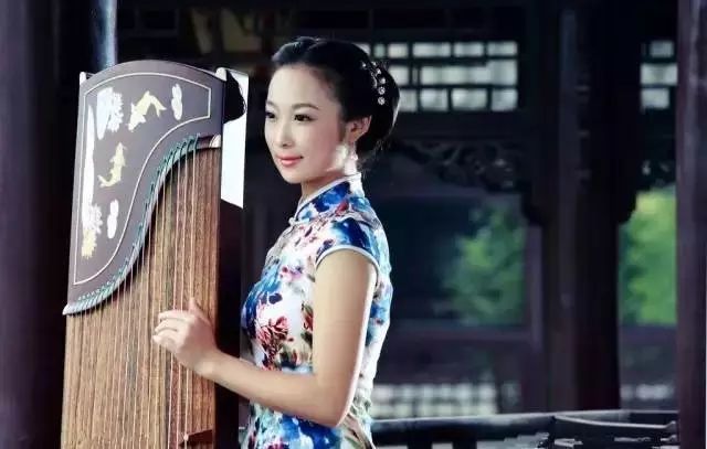 国内丰满熟女出轨VIDEOS:02-08-28-32-33-45N：36,探索国内丰满熟女出轨背后的故事，多维视角的解读