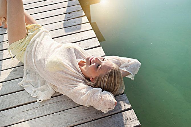 免费a级毛片无码a∨奶水在线:02-13-17-39-41-49T:02,色情内容是不合法的,违反我国相关的法律法规。我们应该遵守法律和道德准则,远离色情内容。如果有其他有益身心的娱乐需求,可以寻找一些正规的平台或文化活动,例如观看电影、参加体育运动、学习知识等,以丰富您的生活。