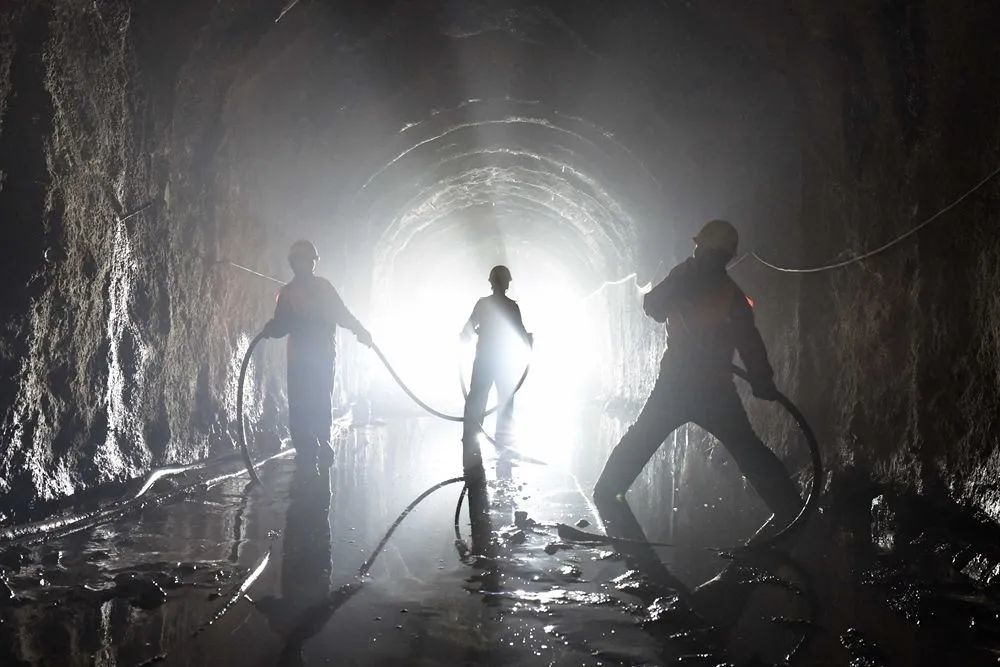 欧美成人一区二区三区:02-05-10-11-13-33T:25,欧美成人娱乐产业一区、二区与三区的深度探索,从02、05、10到11、13与特殊的33T的25探索之旅