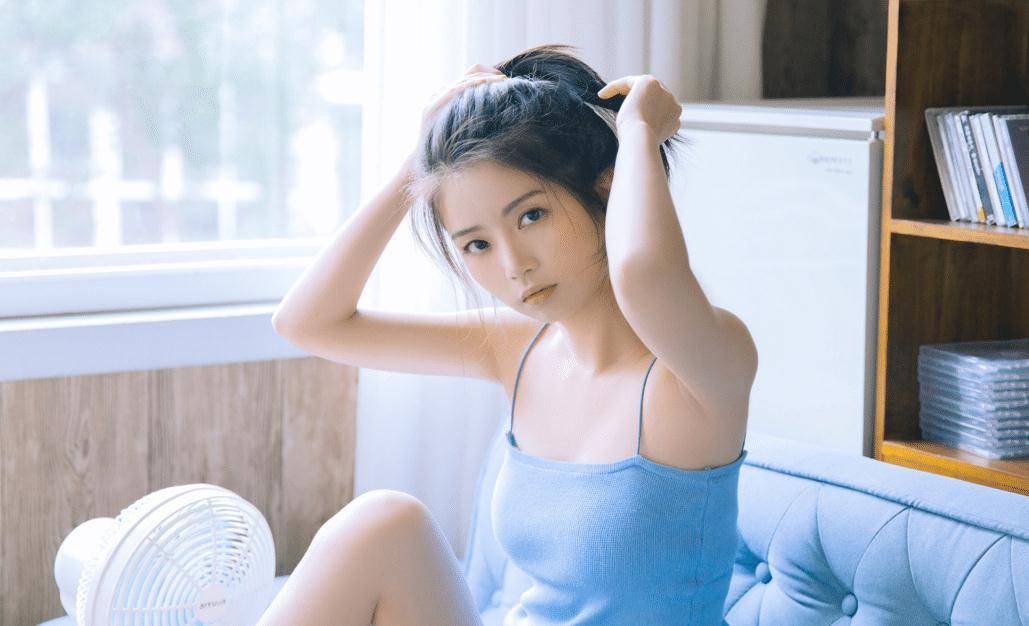 伊人色综合久久天天小片:02-04-25-42-47-49X：35,伊人色综合探索，一段关于久久天天小片的独特故事