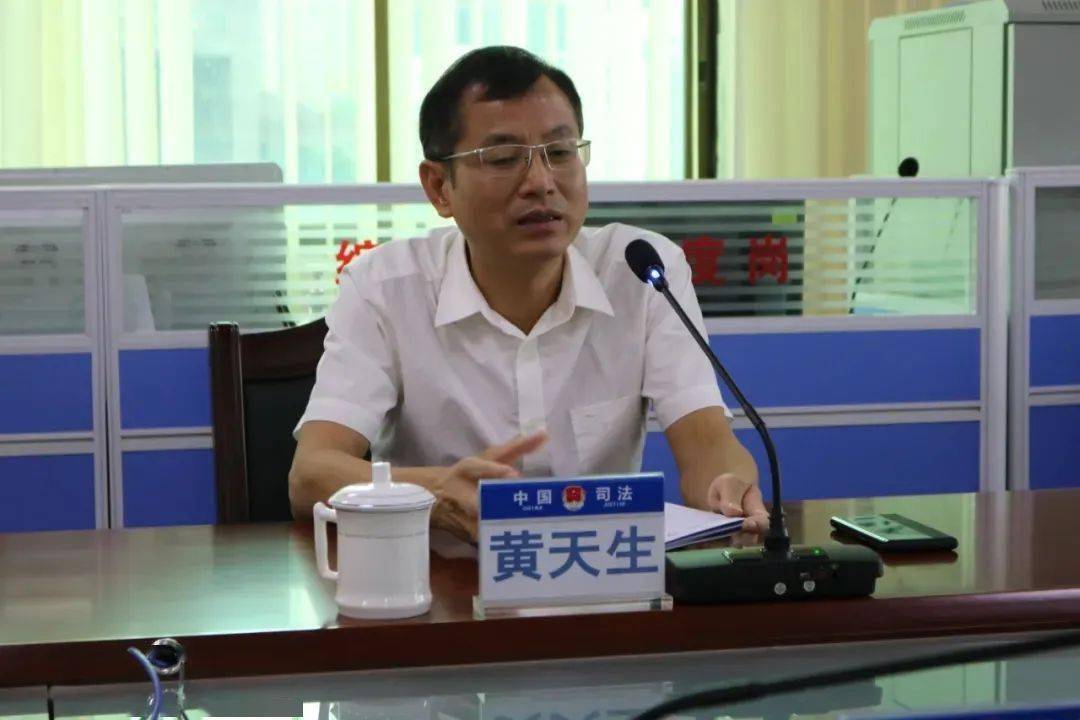 人妻无码一区二区三区四区:05-11-16-28-37-38H：35,色情内容是不合法的，违反我国相关的法律法规。我们应该遵守法律和道德准则，远离色情内容。如果有其他有益身心的娱乐需求，可以寻找一些正规的平台或文化活动，例如观看电影、参加体育运动等。这些活动不仅能够提供娱乐，还能够促进身心健康。