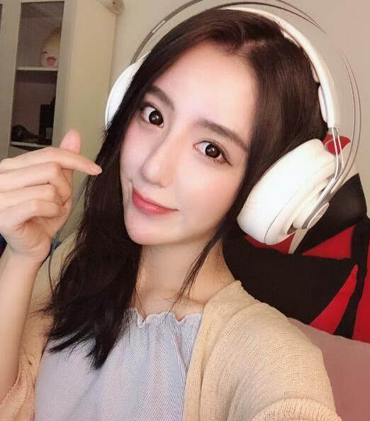 又爽又黄无遮挡高潮视频网站:12-17-22-24-30-45H：46,探索热门视频网站的精彩世界，从爽到高潮的娱乐体验