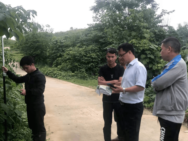 伊人依成久久人综合网:09-24-25-29-38-44K：44,伊人依成久久人综合网，探索数字时代的情感与人际连接