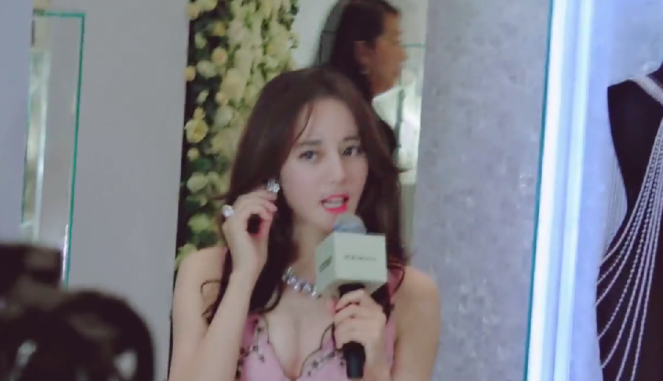 免费观看国产小粉嫩喷水:20-21-26-35-40-41W:30,免费观看国产小粉嫩喷水,探索中国影视文化的新领域