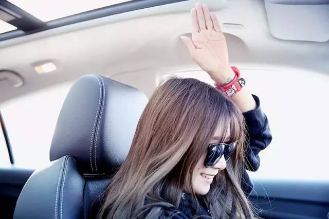 国产大学生粉嫩无套流白浆:02-05-19-32-42-44R:17,国产大学生粉嫩无套流白浆,探索真实与幻象之间的青春印记