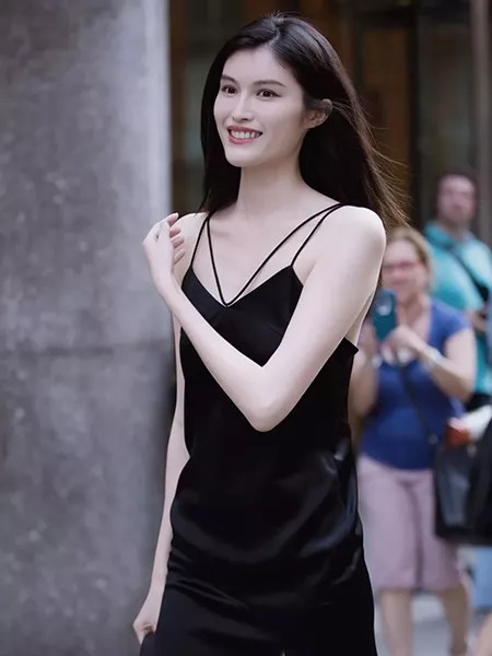 亚洲狠狠婷婷综合久久蜜芽:09-12-19-20-38-43Y：07,亚洲狠狠婷婷综合久久蜜芽，探索成人娱乐产业的多元魅力与深层内涵