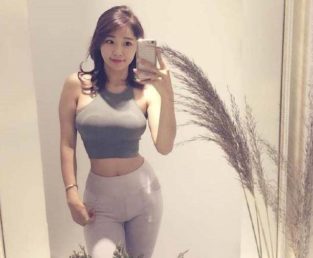 人妻丰满熟妞AV无码区:03-05-10-25-29-48G:27,探索成人世界的不同风貌,丰满熟妞的魅力与伦理边界