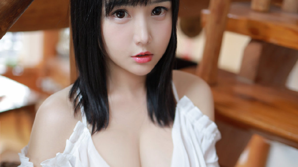 久久婷婷五月综合国产尤物APP:05-26-28-31-38-40M：38,久久婷婷五月综合国产尤物APP，探索数字时代的全新视听体验