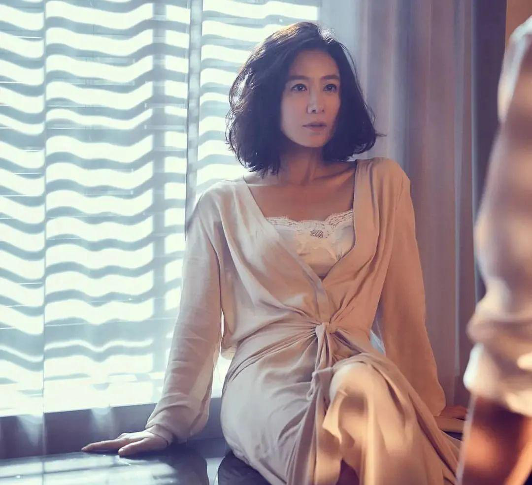 亚洲老熟女性亚洲:05-10-18-19-31-38P：02,亚洲老熟女性的魅力，一种跨越时空的美丽