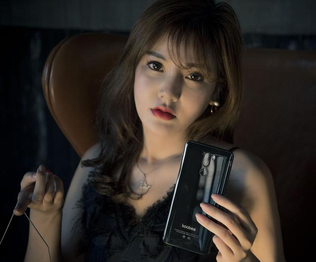 少妇午夜福利一区二区:18-20-22-30-41-49T：42,探索少妇午夜福利的独特魅力——一区二区神秘体验纪实