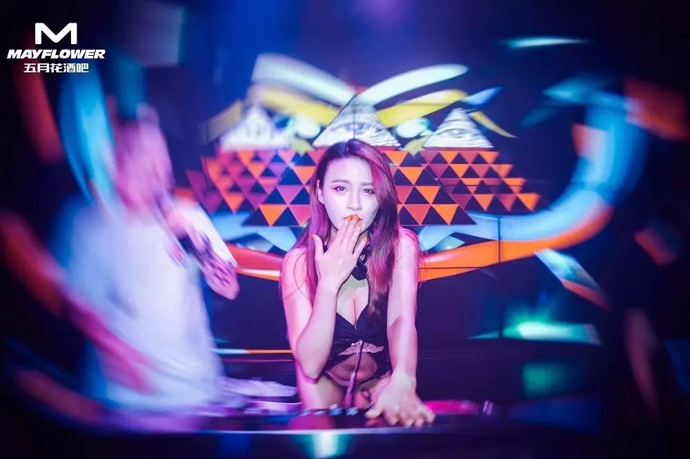 色综合久久婷婷五月:04-06-29-35-40-42D：22,色综合久久婷婷与五月的独特魅力，一场视觉盛宴的探寻之旅