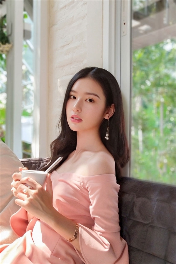 玩弄人妻少妇500系列视频:05-11-16-28-37-38H：35,玩弄人妻少妇500系列视频，深度探索与反思