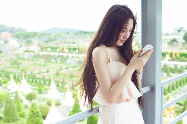 成熟人妻AV无码专区:08-15-23-27-35-49N：41,成熟韵味的人妻世界，探索无码专区的多元魅力（08-15-23-27-35-49N）