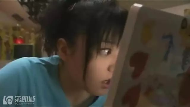 少妇爆乳无码AV专区网站寝取:01-05-08-11-20-27E：21,关于网络成人内容的警示与反思——以少妇爆乳无码AV专区网站为例
