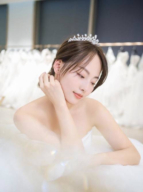 精品久久久久久久无码人妻热:01-18-22-28-38-46C：01,精品久久，探索无码人妻文化的深度内涵