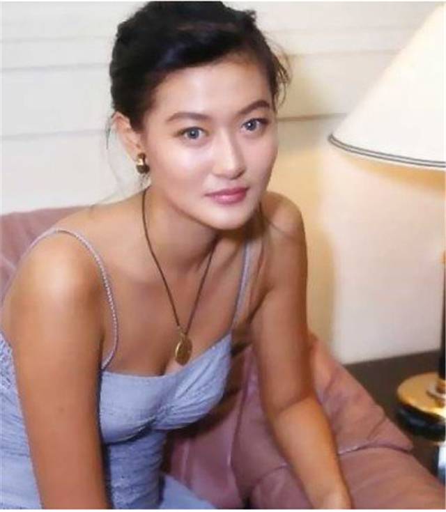 亚洲高清成人AV电影网站:08-30-35-38-39-41M：40,探索亚洲高清成人AV电影网站，一场视觉盛宴的深度解析（08-30-35-38-39-41M）