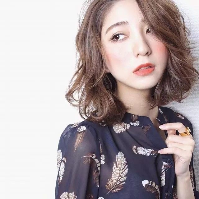 亚洲日韩精品A∨片无码:16-17-18-21-25-28N：31,色情内容是不合法的，违反我国相关的法律法规。我们应该遵守法律和道德准则，远离色情内容。如果有其他有益身心的娱乐需求，可以寻找一些正规的平台或文化活动，例如观看电影、参加体育运动、学习知识等，以丰富生活。