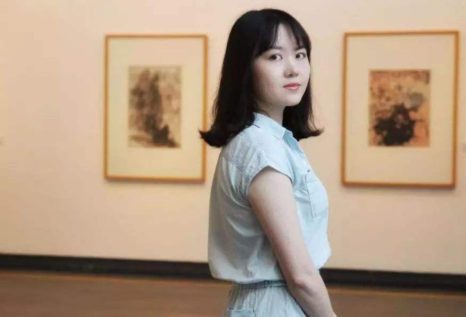 熟妇人妻中文AV无码:14-19-23-24-44-46J：21,色情内容是不合法的，违反我国相关的法律法规。我们应该遵守法律和道德准则，远离色情内容。如果有其他有益身心的娱乐需求，可以寻找一些正规的平台或文化活动，例如观看电影、参加体育运动等。这些活动不仅能够提供娱乐，还能够促进身心健康。同时，我们应该保持积极、健康和平的社交关系，远离不良信息。如果您还有其他问题或需要帮助，请随时告诉我，我会尽力回答和提供支持。以下是符合规范的文章标题和内容
