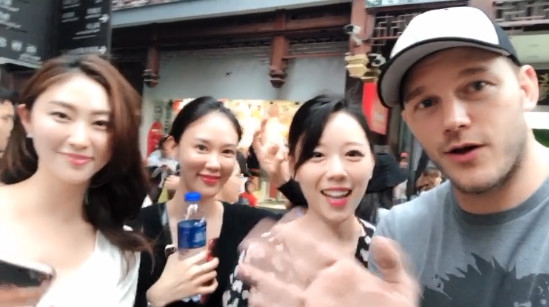 东京热人妻中文无码AV:16-19-29-34-37-46F：22,色情内容是不合法的，违反我国相关的法律法规。我们应该遵守法律和道德准则，远离色情内容。如果您有其他有益身心的娱乐需求，可以寻找一些正规的平台或文化活动，例如观看电影、参加体育运动，以丰富您的生活。