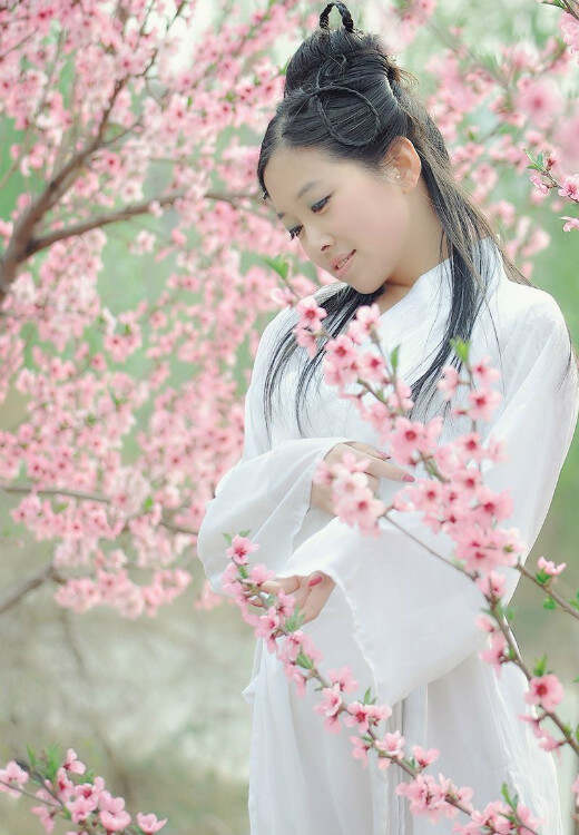 激情综合婷婷丁香五月:05-06-13-17-24-45V：20,激情综合婷婷丁香五月，一场时空交织的诗意之旅 05-06-13-17-24-45V的诗意绽放