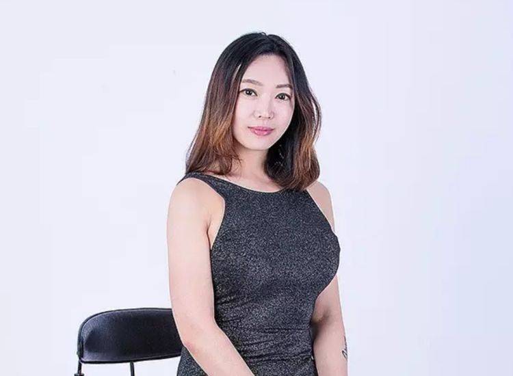 国产婷婷成人久久AV免费高清:03-08-36-40-41-44A：08,色情内容是不合法的，违反我国相关的法律法规。我们应该遵守法律和道德准则，远离色情内容。如果您有其他有益身心的娱乐需求，可以寻找一些正规的平台或文化活动，例如观看电影、参加体育运动、学习绘画或音乐等。这些活动不仅能够提供娱乐，还能够提升您的技能和素质。让我们共同维护一个健康、积极、和谐的社会环境。