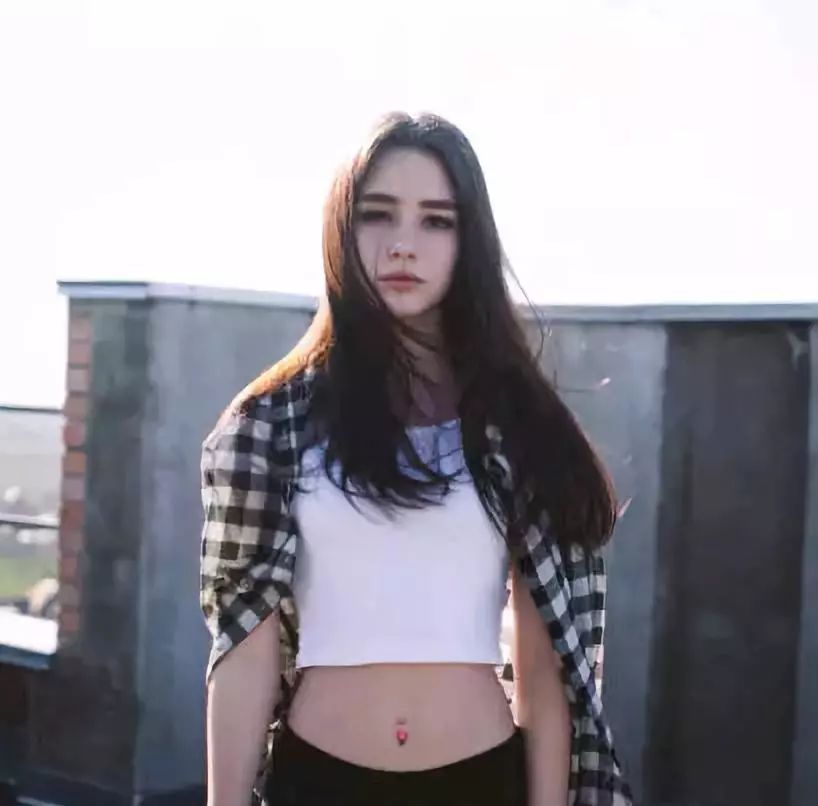 少妇人妻无码永久免费视频:15-18-30-34-36-40J:10,探索少妇人妻的世界,深度解析视频内容的价值与挑战