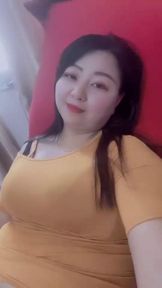 免费又大粗又爽又黄少妇毛片:06-11-32-37-42-43X：24,色情内容是不合法的，违反我国相关的法律法规。我们应该遵守法律和道德准则，远离色情内容。如果有其他有益身心的娱乐需求，可以寻找一些正规的平台或文化活动，例如观看电影、参加体育运动、学习绘画或音乐等。这些活动不仅能够提供娱乐，还能够提升个人技能和促进身心健康。