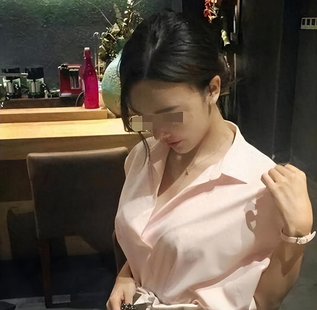 深夜放纵内射少妇:01-09-10-34-41-47U：31,深夜的诱惑，放纵与内射的禁忌话题