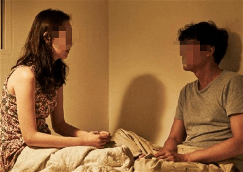 丰满人妻熟妇乱又伦精品视:07-12-17-21-34-42F：47,丰满人妻熟妇的乱伦故事，跨越界限的情感纠葛