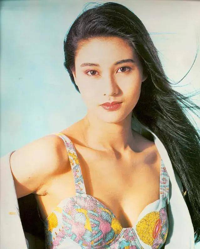 少妇丰满爆乳被呻吟进入:07-25-32-37-43-45G：39,少妇丰满爆乳的私密体验，一场难以言喻的呻吟之旅