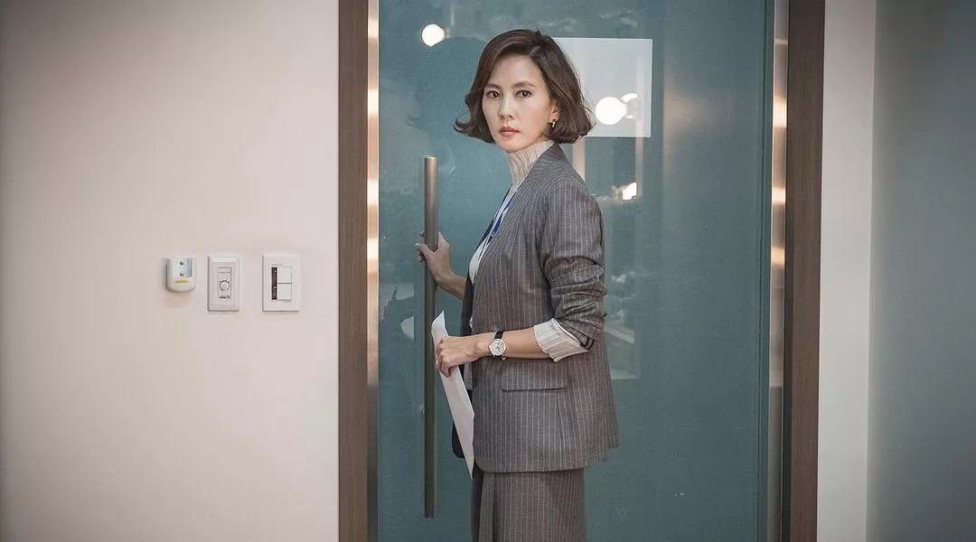 新婚少妇无套内谢国语播放:08-13-20-26-37-46Q：11,新婚少妇的无套生活，探索真实与私密之间的边界