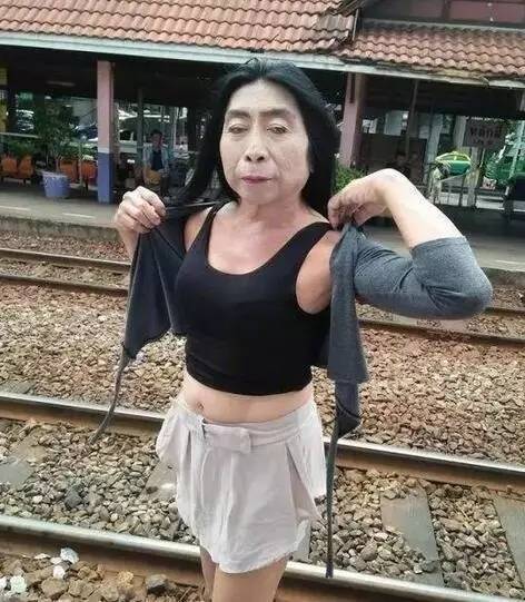japanese乱熟女熟妇milf:07-14-26-35-46-48G：35,探索日本熟女文化，MILF的魅力与多元价值