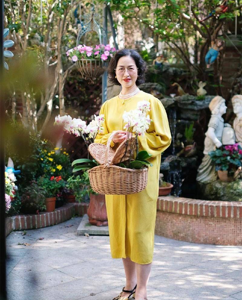 CHINA老熟女OLDWOMEN:02-27-31-32-36-49L：14,探索中国老熟女的独特魅力，跨越岁月的优雅与智慧