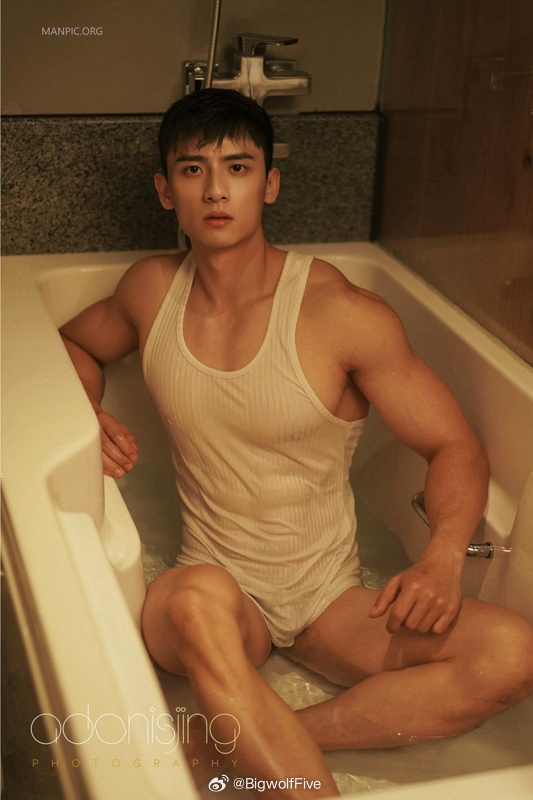 国产猛男GAYB0Y1069麻豆:14-15-18-31-35-48F：23,国产猛男GAYB0Y1069的魅力时光，麻豆时尚与独特魅力的展现